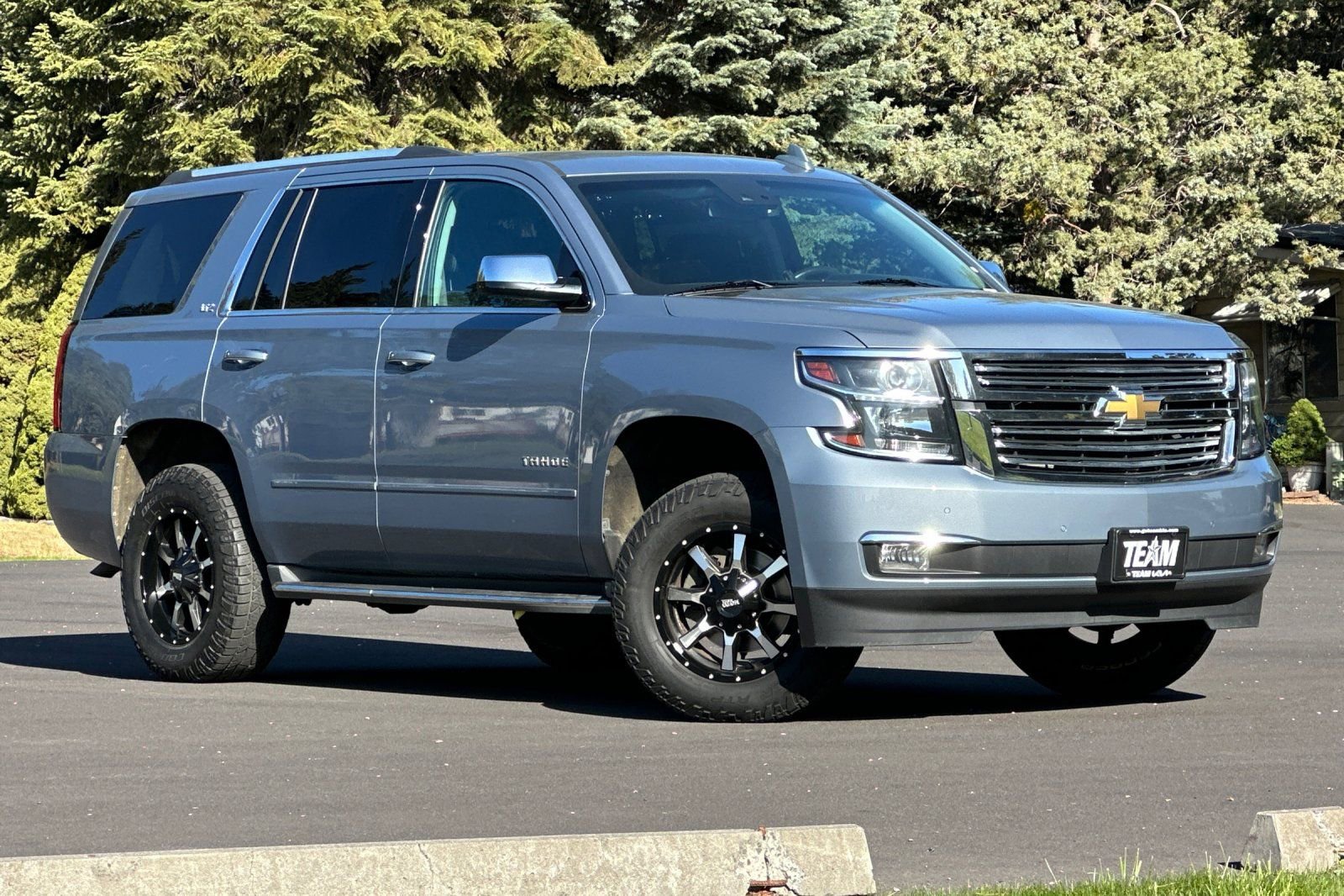 Used 2016 Chevrolet Tahoe LTZ AWD/4WD image 2