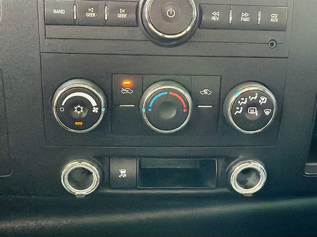 Used 2009 Chevrolet Silverado 2500 LT w/ Snow Plow Prep Package image 27