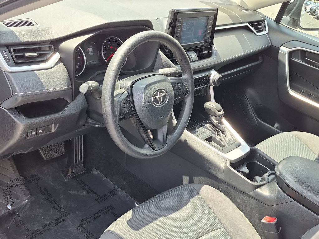 Used 2021 Toyota RAV4 LE w/ Carpet Mat Package (TMS) FWD image 14