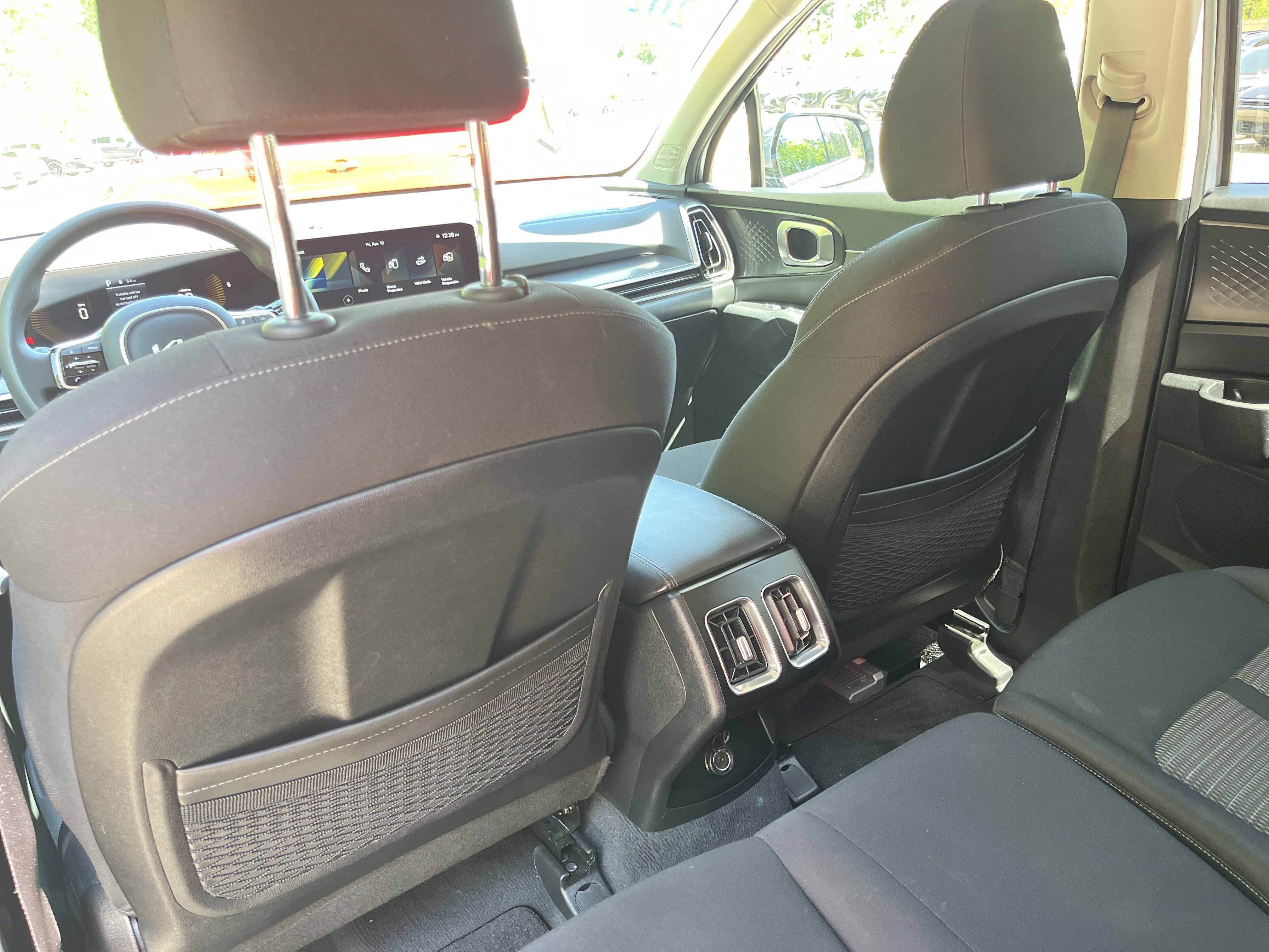 Certified 2025 Kia Sorento LX image 17