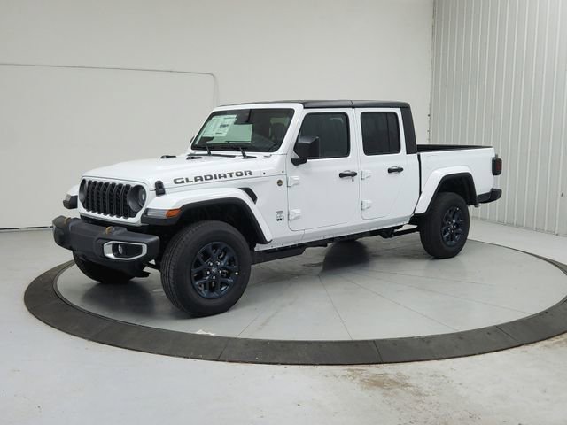 New 2026 Jeep Gladiator Sport AWD/4WD image 3