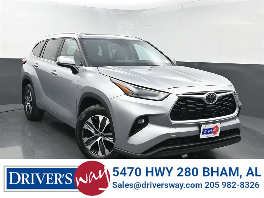 Used 2023 Toyota Highlander XLE