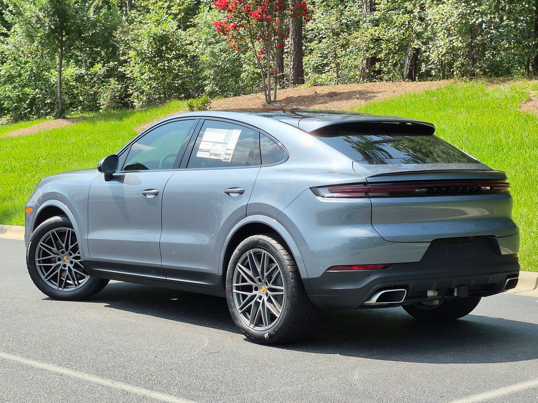 New 2026 Porsche Cayenne Coupe AWD/4WD image 3