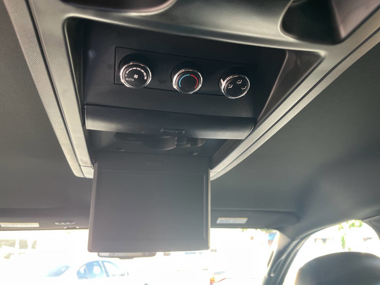 Used 2013 Dodge Grand Caravan R/T w/ Trailer Tow Group image 17