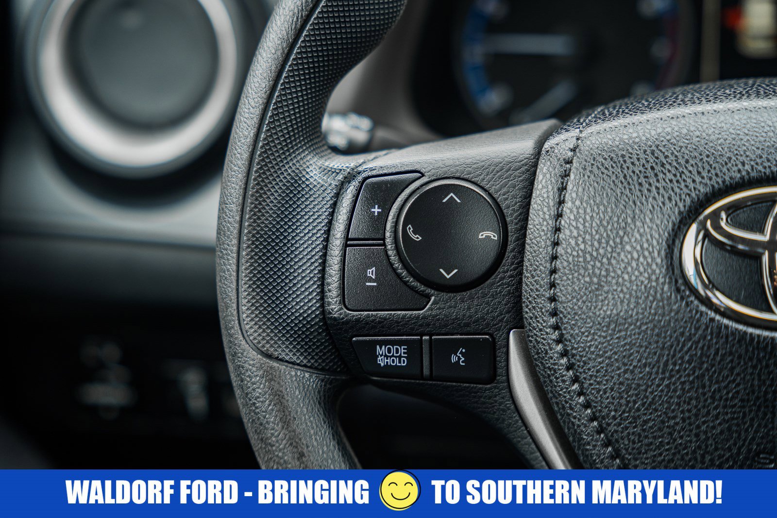 Used 2018 Toyota RAV4 LE w/ All Weather Liner Package image 26