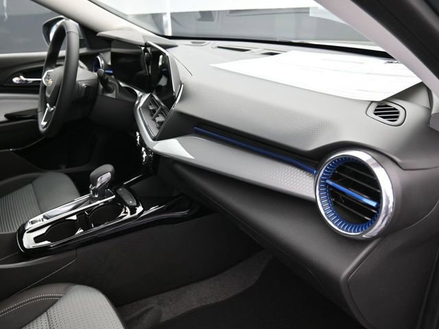 New 2026 Chevrolet Trax LT w/ Driver Confidence Package image 40