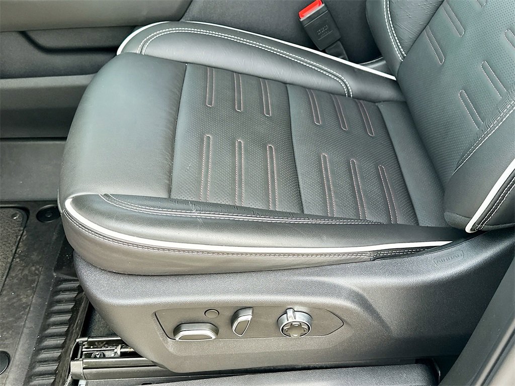 Certified 2025 GMC Sierra 1500 AT4X image 20