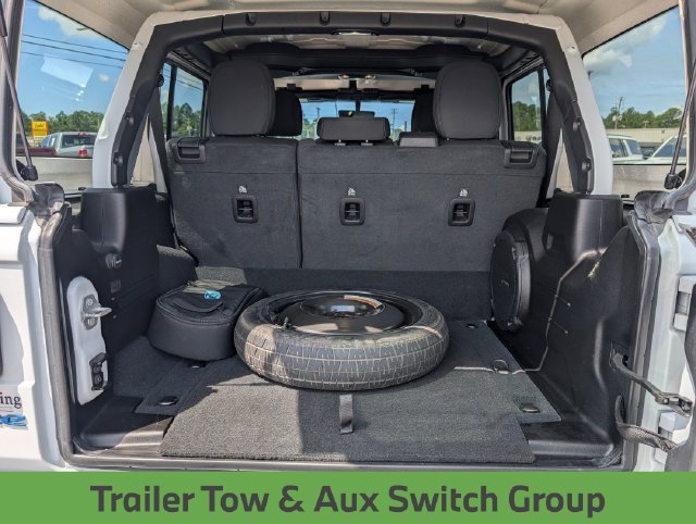 Used 2023 Jeep Wrangler Unlimited Rubicon 4xe AWD/4WD image 28
