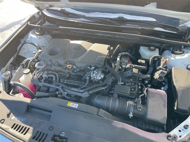 Used 2025 Toyota Camry SE image 28