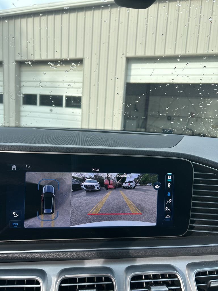 Used 2024 Mercedes-Benz GLE 450e 4MATIC image 11