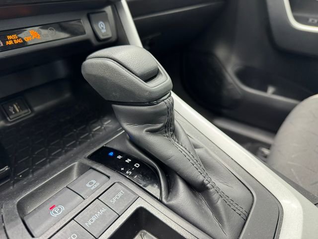 Used 2025 Toyota RAV4 XLE w/ Convenience Package FWD image 26