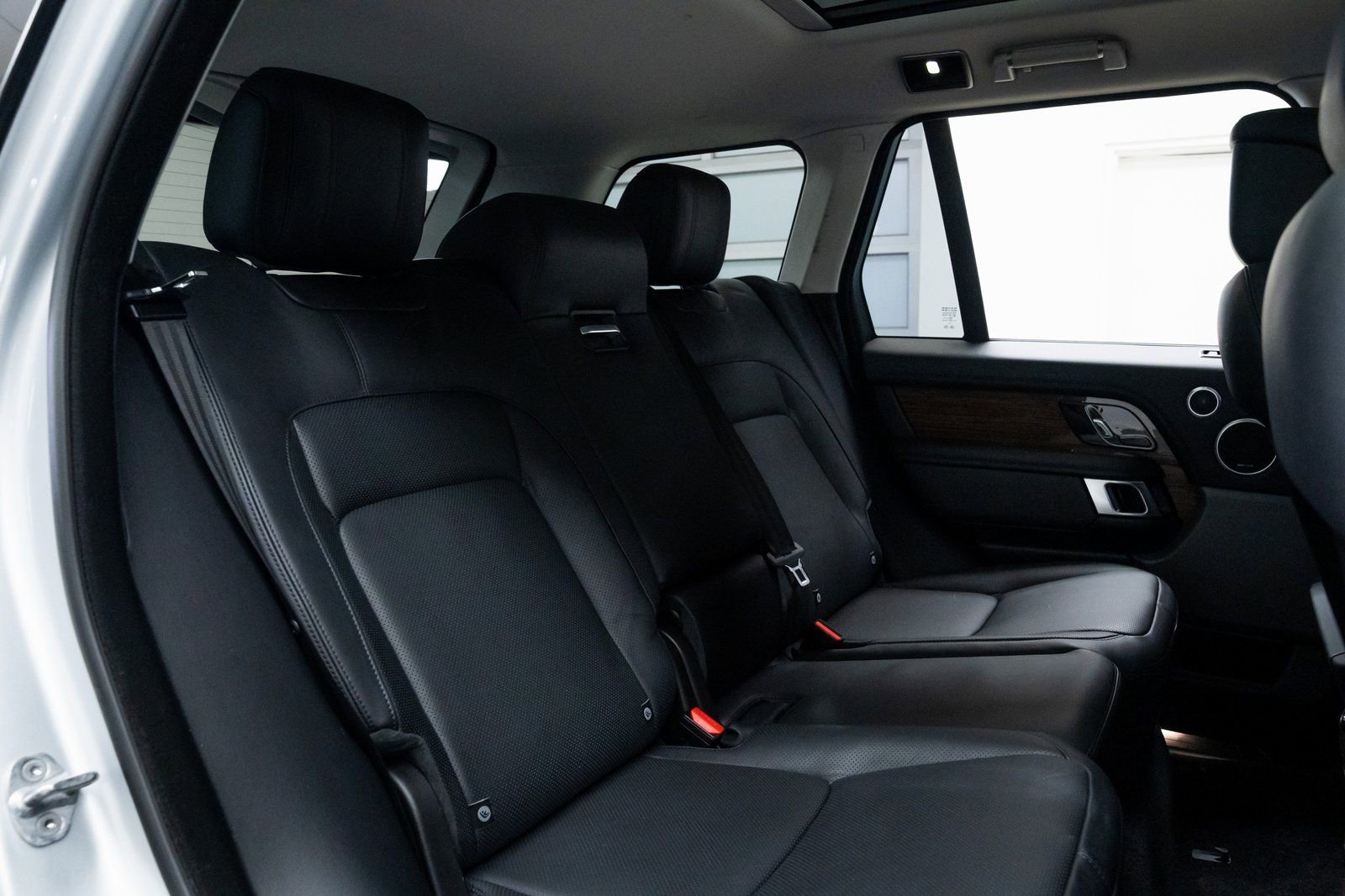 Used 2019 Land Rover Range Rover Supercharged AWD/4WD image 22