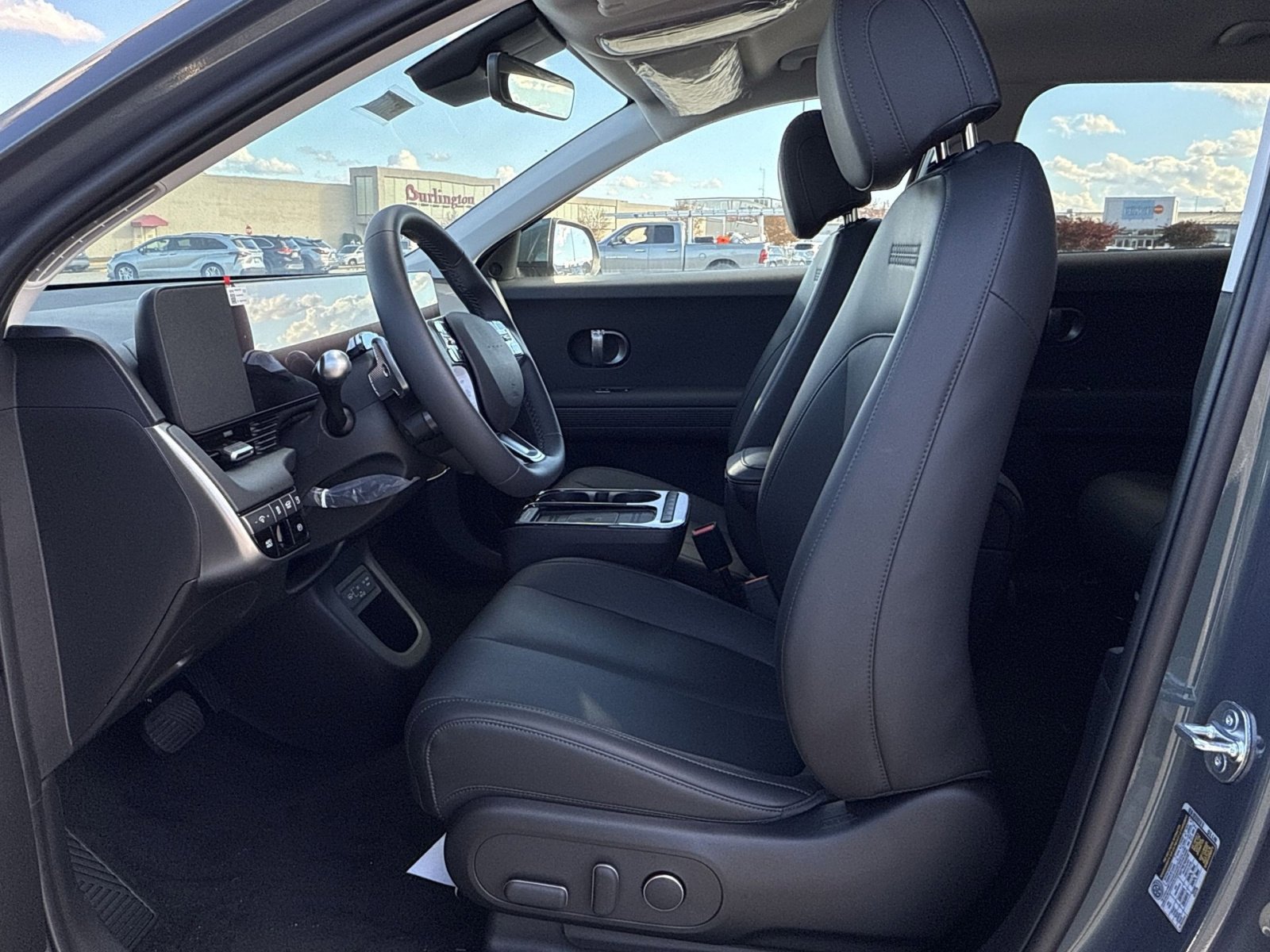 New 2025 Hyundai Ioniq 5 SEL image 13