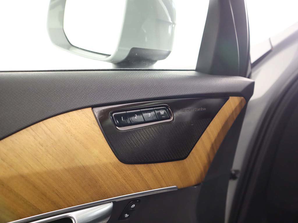 Used 2025 Volvo XC90 B6 Plus w/ Protection Package Premier AWD/4WD image 43