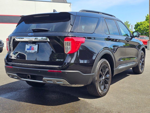 Used 2023 Ford Explorer XLT w/ Equipment Group 202A AWD/4WD image 7