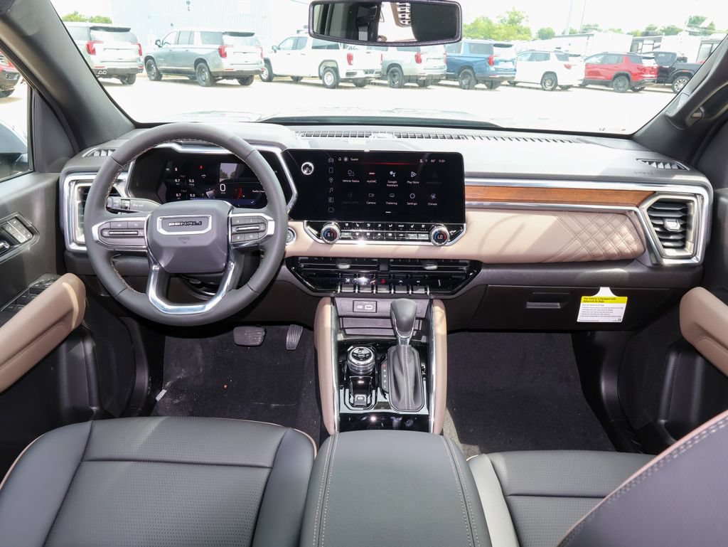New 2026 GMC Canyon Denali w/ LPO, Black Badging Package AWD/4WD image 13