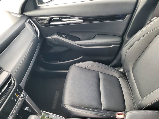 Used 2024 Kia Seltos EX FWD image 11