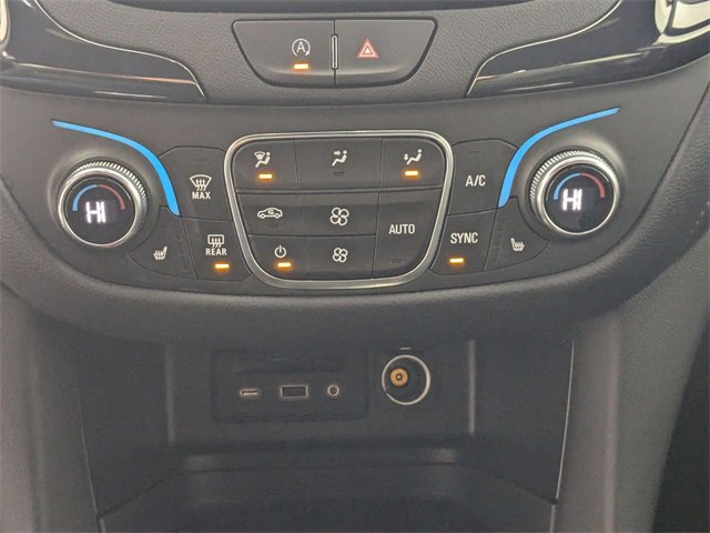 Used 2023 Chevrolet Equinox RS w/ RS Leather Package image 23