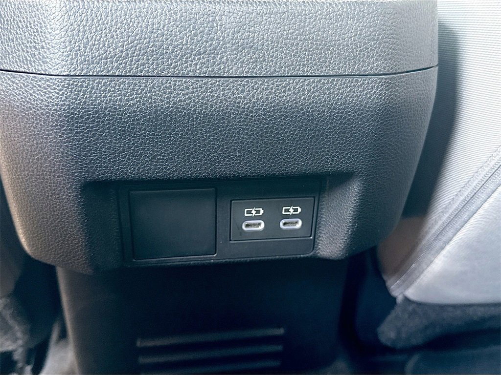 Used 2025 Toyota Tacoma SR5 image 23