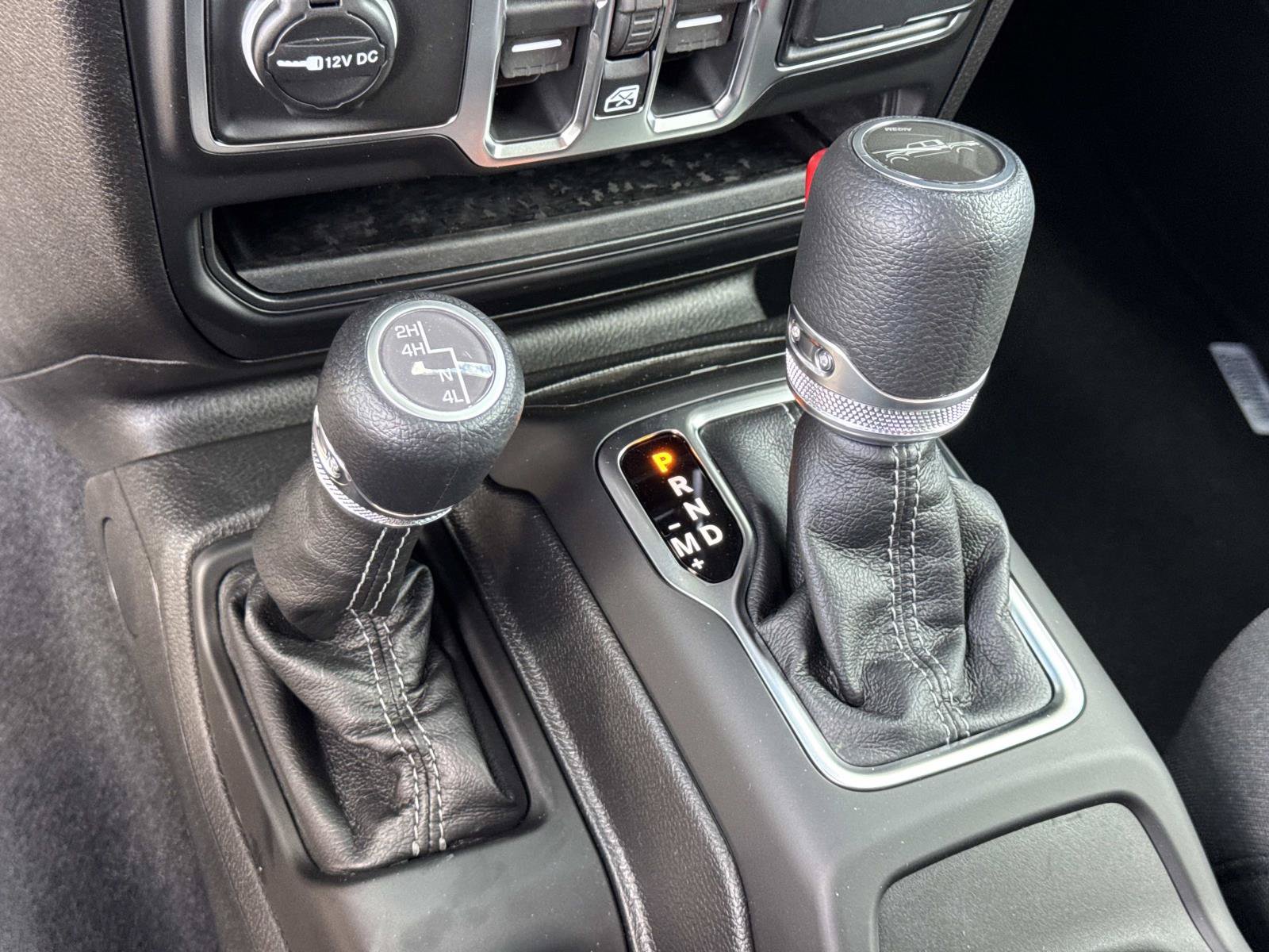 New 2026 Jeep Gladiator Sport AWD/4WD image 17