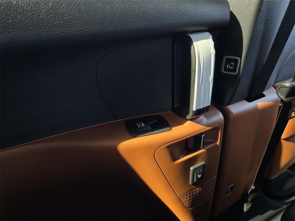 New 2026 Chrysler Pacifica Pinnacle w/ Trailer Tow Group image 15