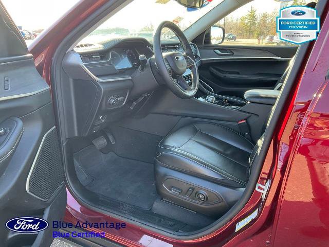 Used 2022 Jeep Grand Cherokee Limited w/ Trailer Tow Prep Group (B) image 17