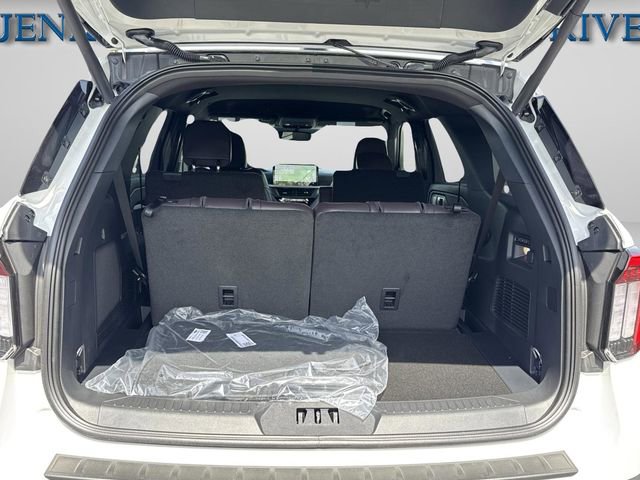 New 2026 Ford Explorer Platinum image 17