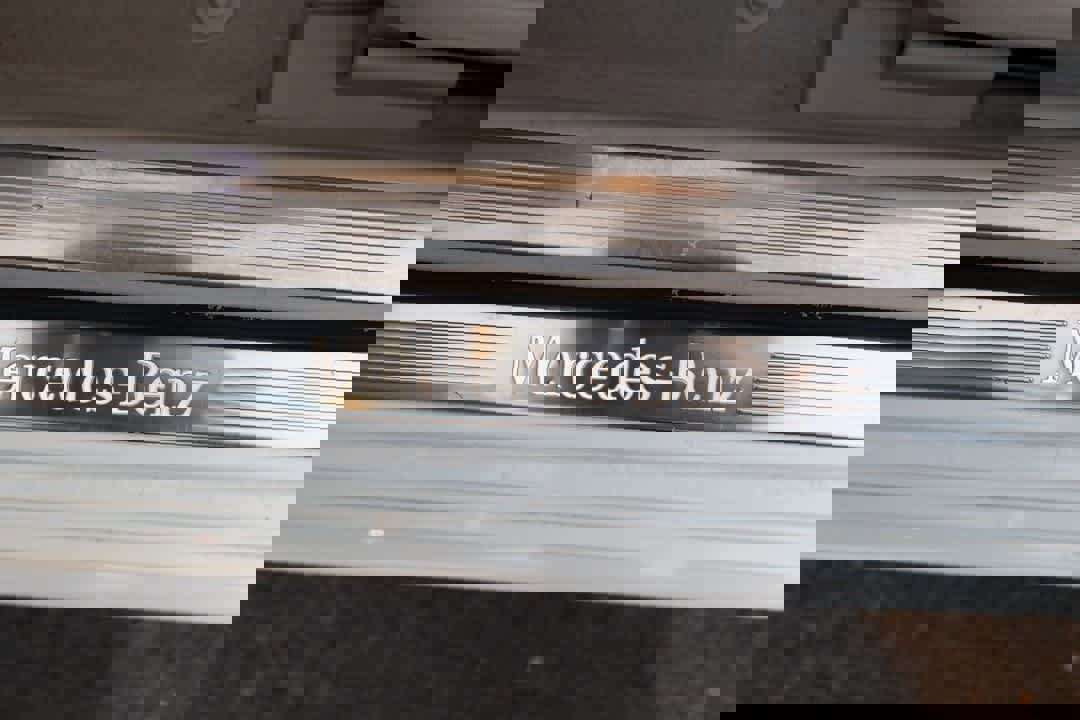 Used 2019 Mercedes-Benz S 560 4MATIC Sedan image 16