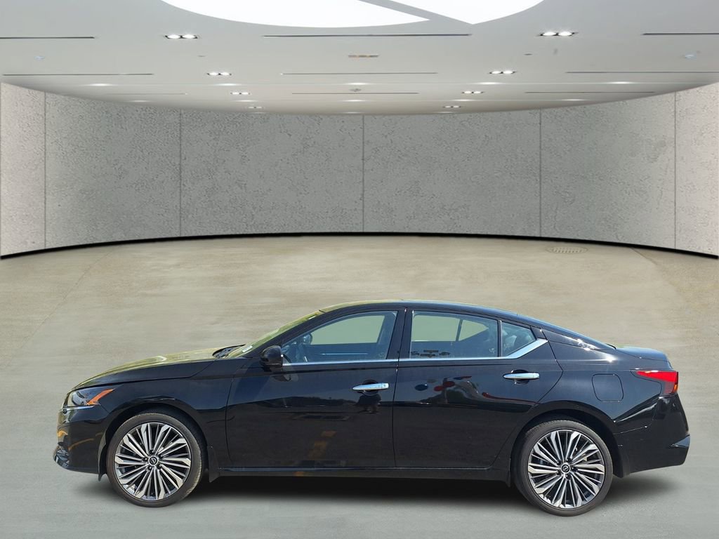 Certified 2025 Nissan Altima 2.5 SL image 2