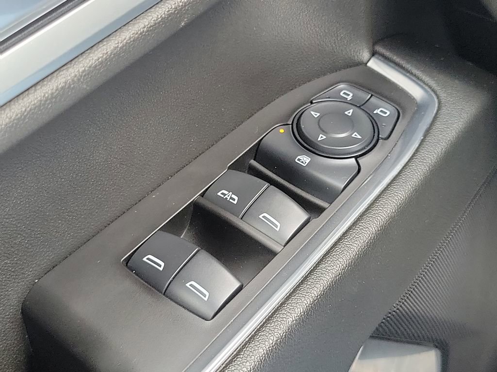 Used 2025 Chevrolet Silverado 1500 LT image 24