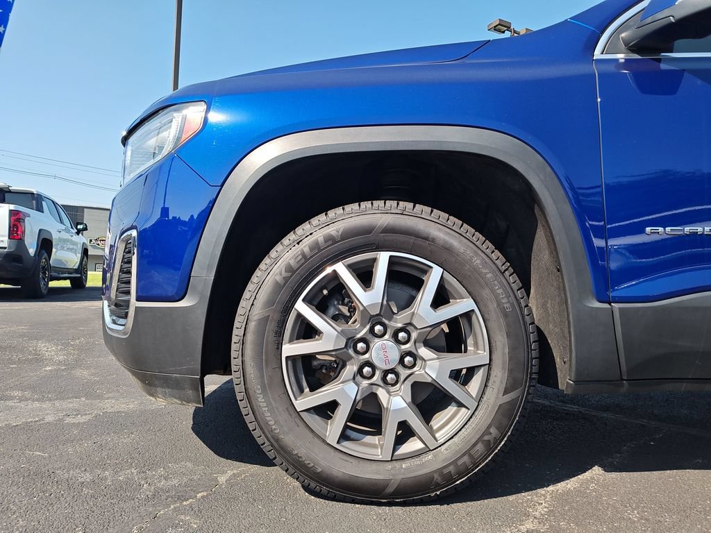 Used 2023 GMC Acadia SLE FWD image 10