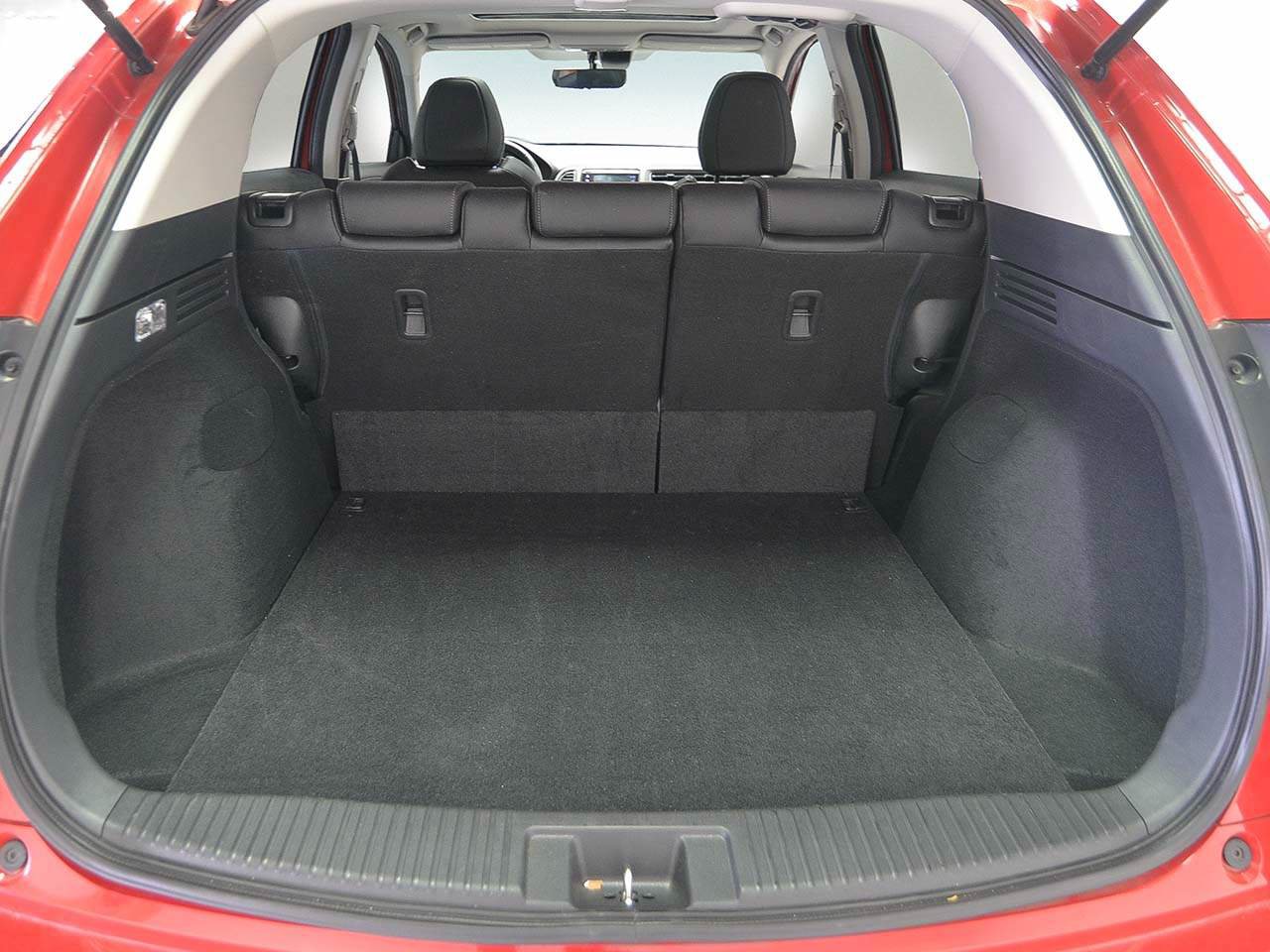 Used 2019 Honda HR-V Touring image 11