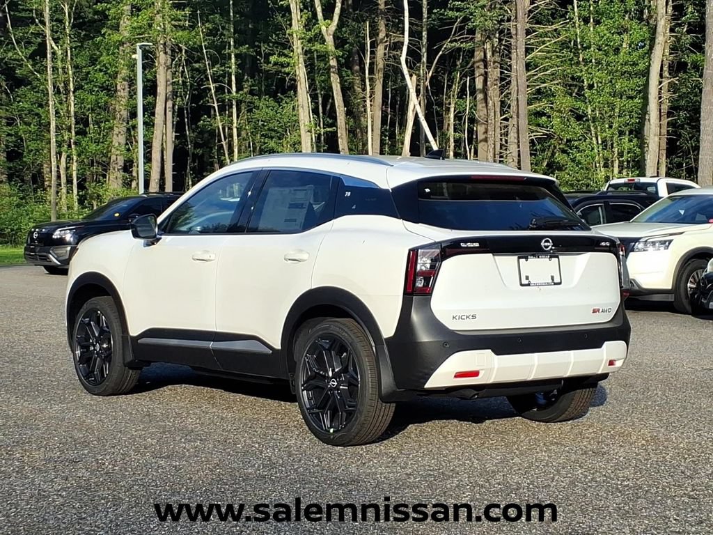 New 2026 Nissan Kicks SR AWD/4WD image 4