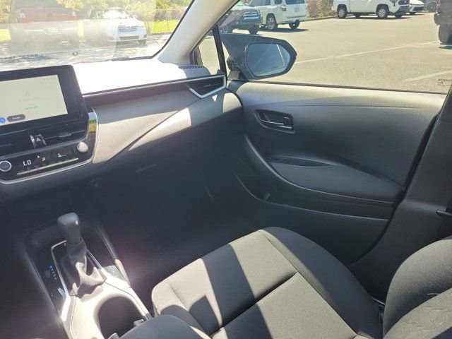 Used 2026 Toyota Corolla LE FWD image 23