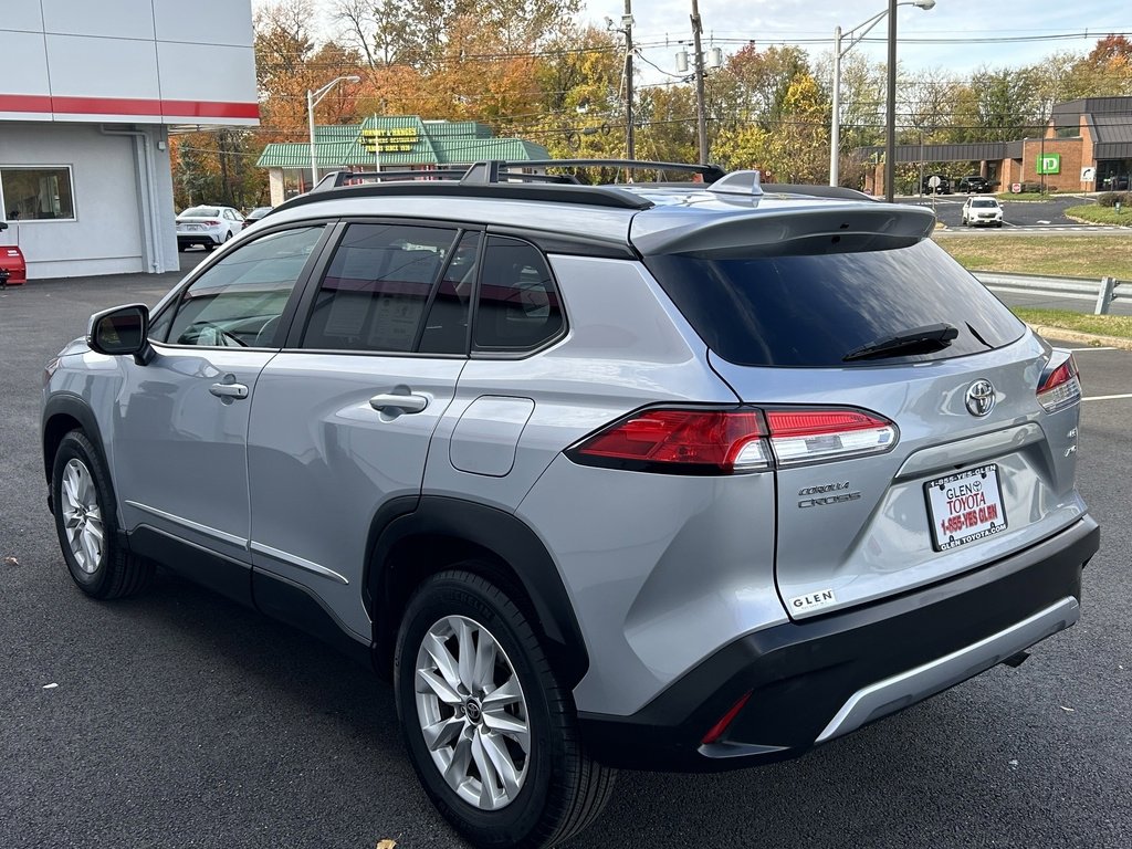 Certified 2023 Toyota Corolla Cross LE image 7