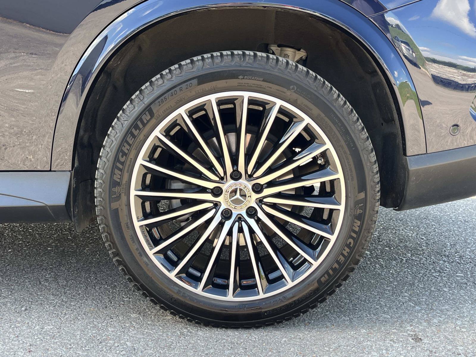 Certified 2024 Mercedes-Benz GLC 300 4MATIC image 11