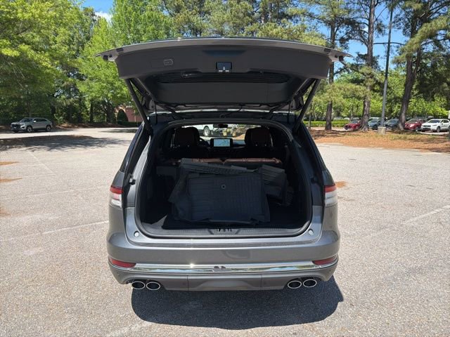 Used 2025 Lincoln Aviator Reserve w/ Luxury Package AWD/4WD image 24