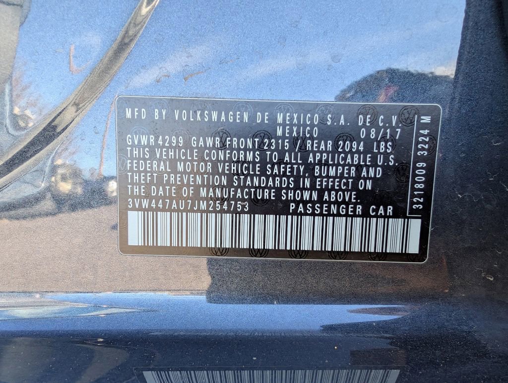 Used 2018 Volkswagen GTI SE image 28