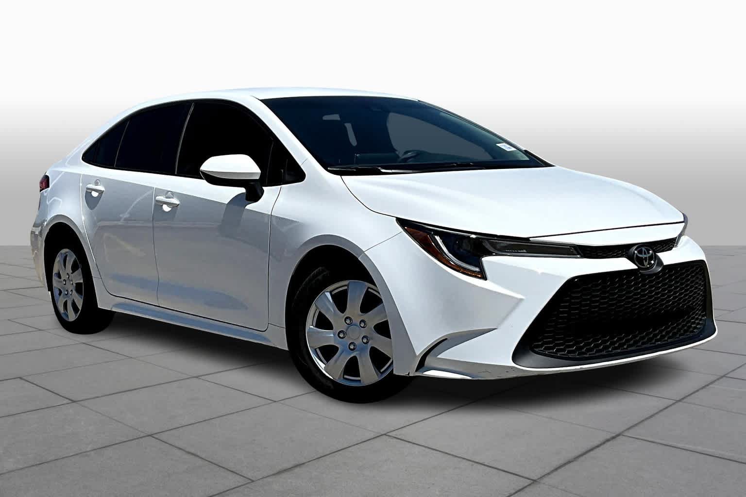 Used 2021 Toyota Corolla LE FWD image 3