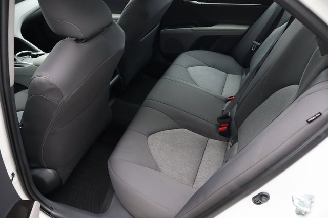 Used 2021 Toyota Camry LE image 13
