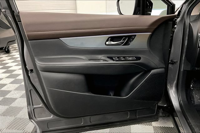 Used 2025 Nissan Murano Platinum w/ Cargo Package AWD/4WD image 21
