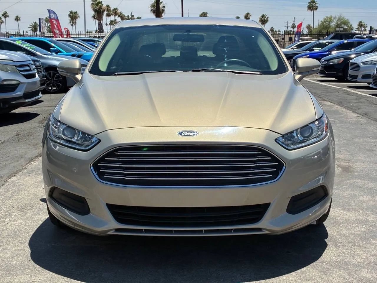 Used 2015 Ford Fusion SE FWD image 14