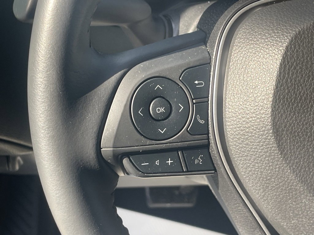 Used 2024 Toyota Corolla Cross LE image 24