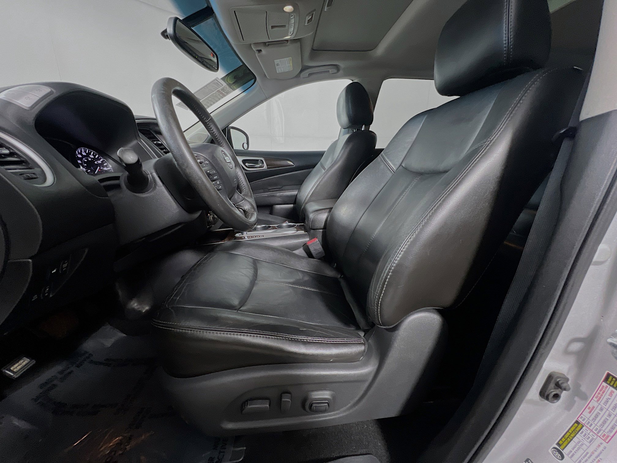 Used 2013 Nissan Pathfinder SL w/ SL Premium Pkg image 15