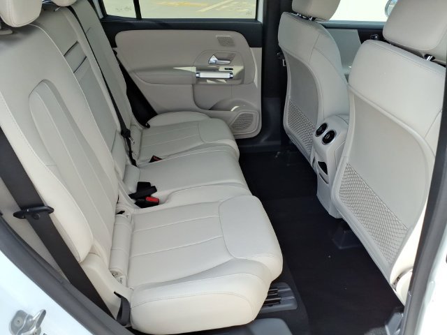 New 2026 Mercedes-Benz GLB 250 4MATIC image 20