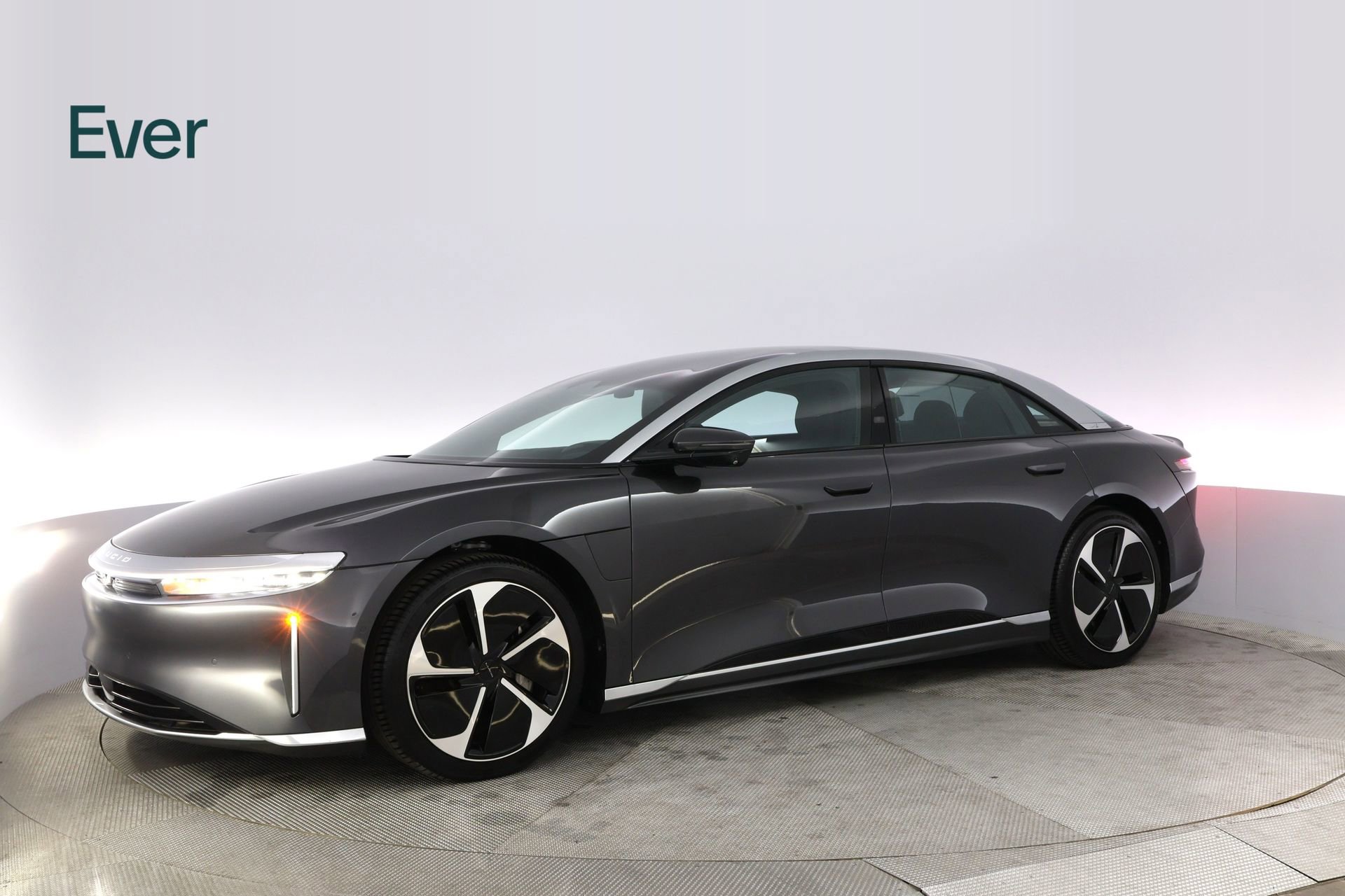 Used 2023 Lucid Air Touring AWD/4WD image 18