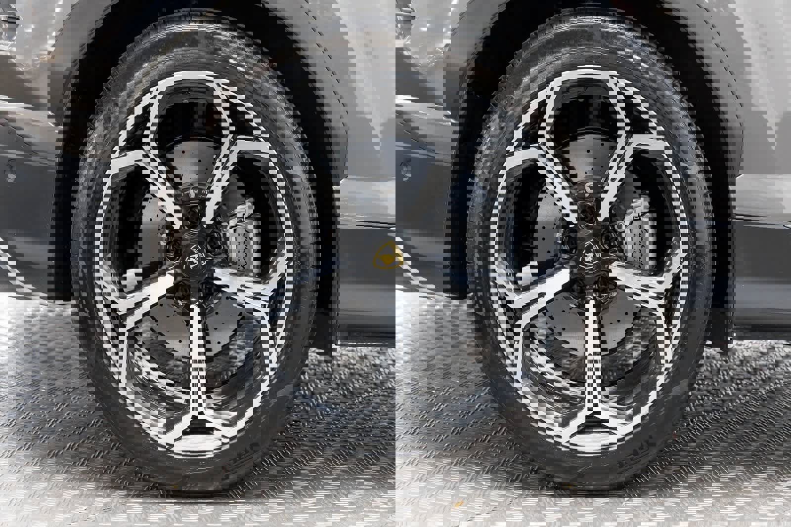 Used 2022 Lamborghini Urus image 65