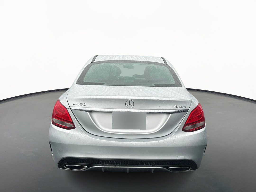 Used 2015 Mercedes-Benz C 300 4MATIC Sedan image 4