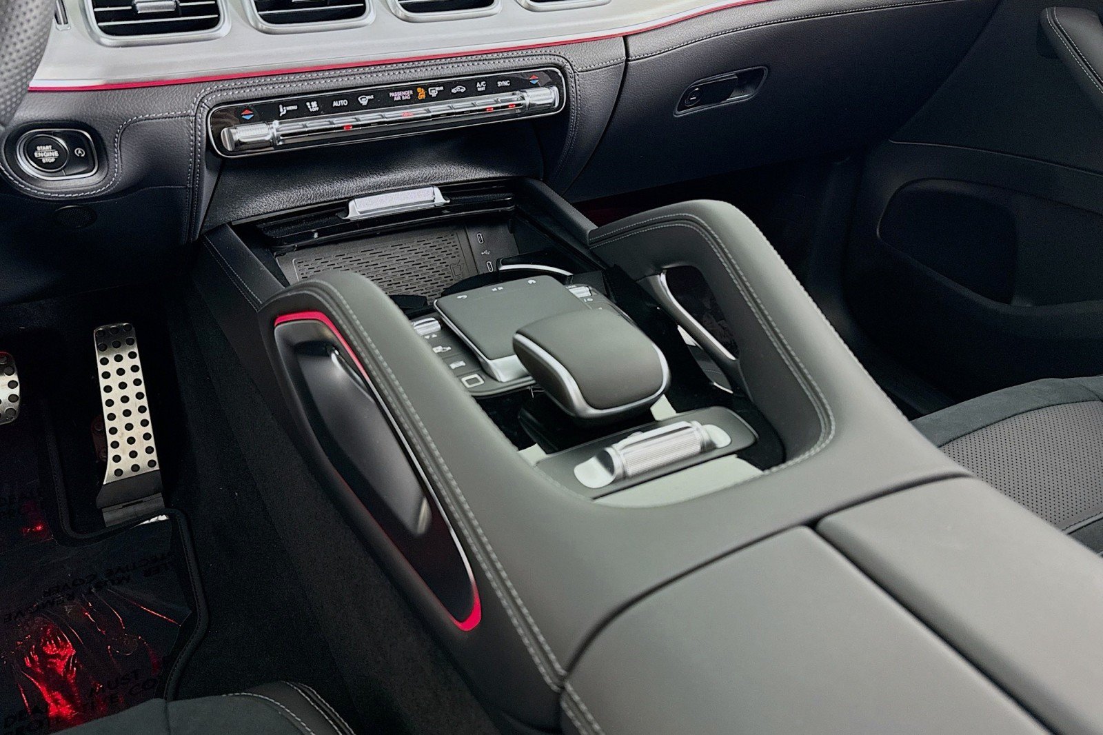 New 2026 Mercedes-Benz GLE 53 AMG 4MATIC Coupe image 5