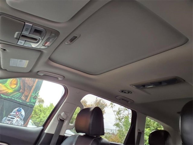 Used 2025 Kia Telluride S image 15